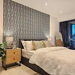 Lux 2bed 2bath With Terrace Center Apartment Elland