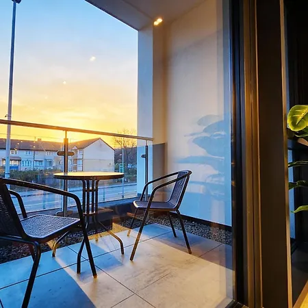 Lux 2bed 2bath With Terrace Center Apartment
